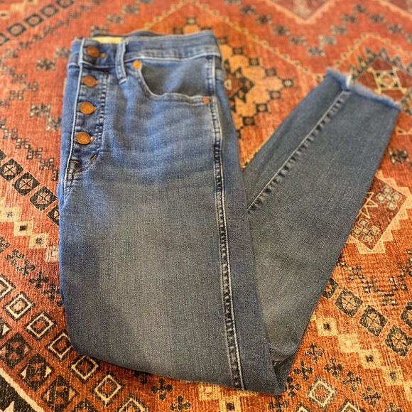 Madewell Denim - HP🥳 Madewell 10” High Rise Skinny Jeans Size 28P with Button Fly